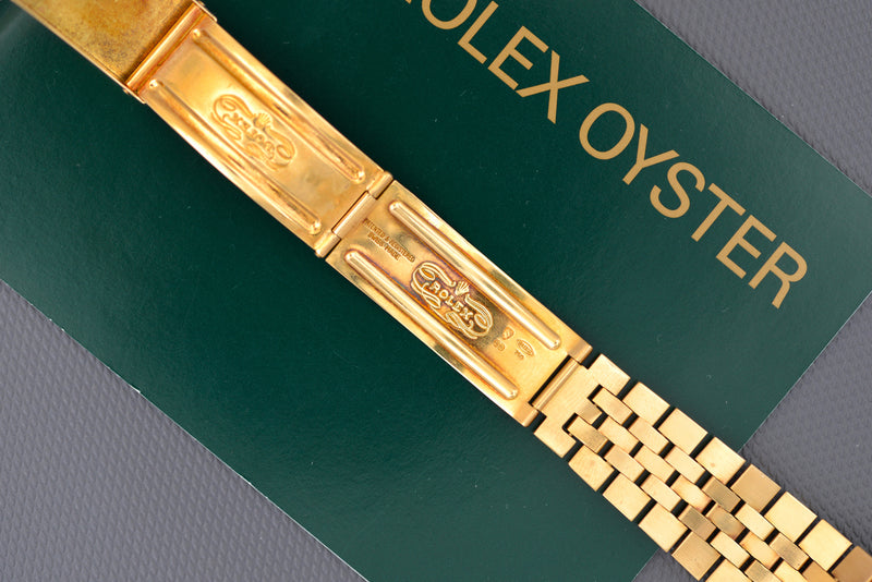 1977 Rolex Oyster Perpetual Datejust "Sigma" dial 18K Yellow Gold 1601